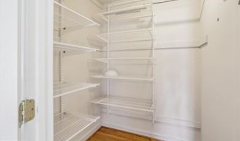 9819 PARKWOOD Dr, Bethesda, MD 20814