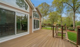 329 Wickham Rd, North Kingstown, RI 02852