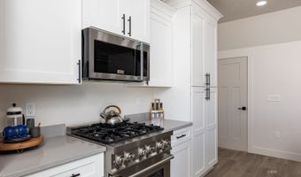 2606 Platinum Dr, Elko, NV 89801