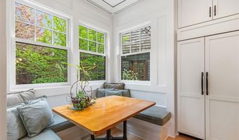 25 Walnut St, Jamestown, RI 02835