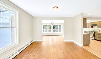 133 Fiske St, Waterbury, CT 06710