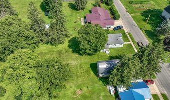 218 E Clark St, Alma Center, WI 54611