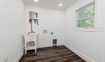 2521 Rocky Crk, Macon, GA 31206