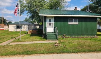 108 S OAK St, Adams, WI 53910