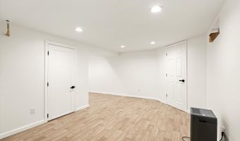 35 WALDRON Rd, Allentown, NJ 08501