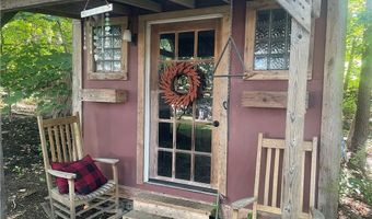 90 Brookdale St, Cumberland, RI 02864
