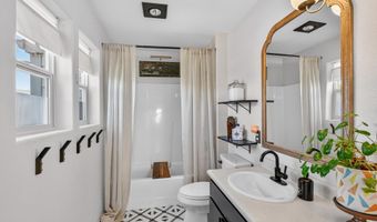 81 Crocker St, Ashland, OR 97520