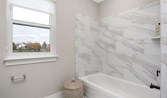3042 Canopy Tree Way 13, Ann Arbor, MI 48103
