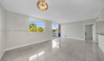 2775 NE 187th St 318, Aventura, FL 33180