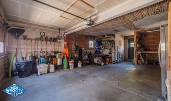 1227 S Ctr, Casper, WY 82601