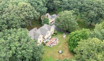 202 Paine St, Bellingham, MA 02019