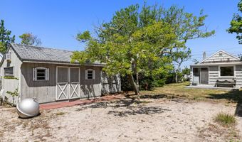 249 Shore Rd, Amagansett, NY 11930