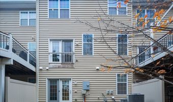 42822 EDGEGROVE HEIGHTS Ter, Ashburn, VA 20148