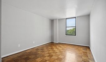 4600 DUKE St 603, Alexandria, VA 22304