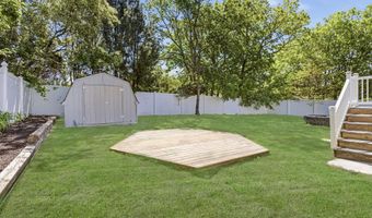 4 Silversmith Ct, Barnegat, NJ 08005