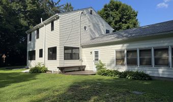 79 Meadow Wood Rd, Branford, CT 06405