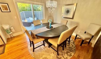 20 Robert Ave, Warwick, RI 02818