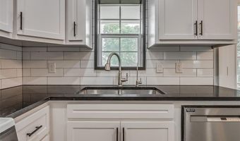 7205 NW 45th St, Bethany, OK 73008