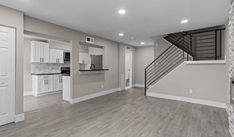 9001 RIDGE Ave 14, Philadelphia, PA 19128