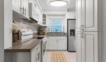 355 Aoloa St P101, Kailua, HI 96734