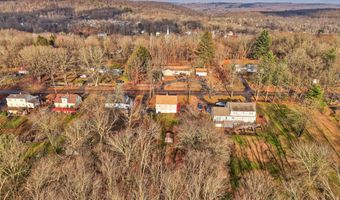 122 High St, Coventry, CT 06238