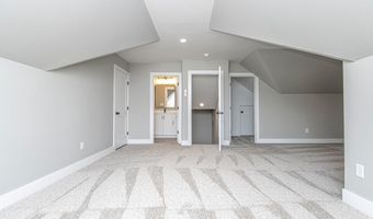 4917 Lake Vista Dr, Benton, AR 72019