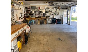 1113 10Th St, Aurora, NE 68818