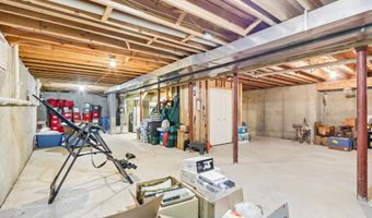 21 Orchid Ln, Barnegat, NJ 08005