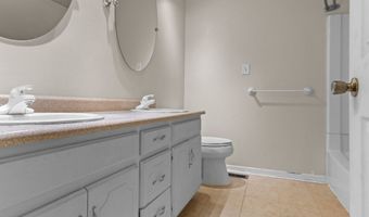 621 Pioneer Dr, Indianapolis, IN 46217
