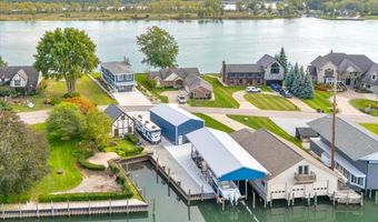 488 Lathrop, Algonac, MI 48001