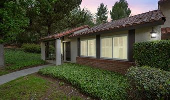 27556 Rondell St, Agoura Hills, CA 91301
