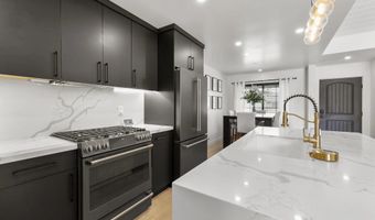 2146 Foster St, Oceanside, CA 92054