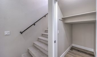 11039 PEGASUS Dr, Las Vegas, NV 89135