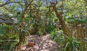 2058 BEACH Ave, Atlantic Beach, FL 32233