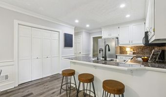 5354 Fox Hill Dr, Peachtree Corners, GA 30092