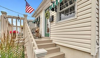 77 Navesink Ave, North Middletown, NJ 07748