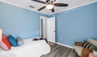 303 LAKEWAY Ln, Apollo Beach, FL 33572
