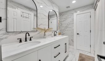 137 N SPRING LAKE Dr, Altamonte Springs, FL 32714