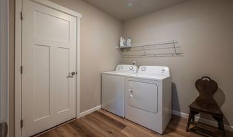 746 Seacrest Dr, Bandon, OR 97411