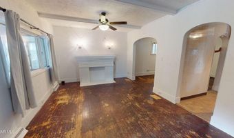 202 Bell Ave, Altoona, PA 16602