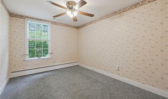 200 Waterman Lake Dr, Glocester, RI 02814