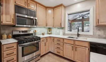2924 S GRANT St, Arlington, VA 22202
