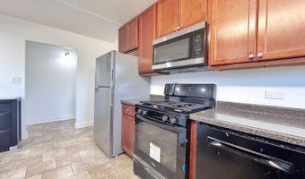 735 N Swift Rd 102, Addison, IL 60101