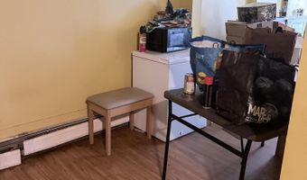 318 1st St, Albany, NY 12206