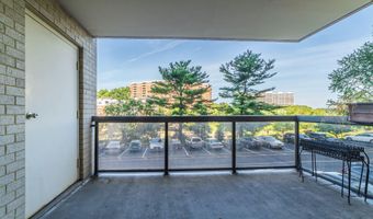 203 YOAKUM Pkwy 208Va, Alexandria, VA 22304
