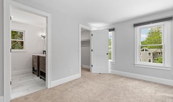 2050 Camelot Rd, Ann Arbor, MI 48104
