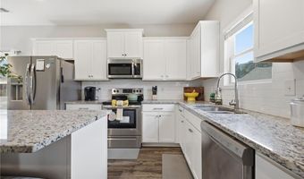 17 Belfield Ct, Adairsville, GA 30103