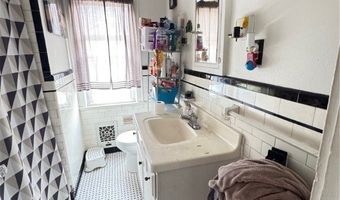 2016 13th St SW, Akron, OH 44314