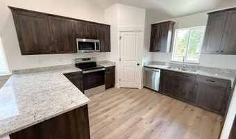 1855 Brynwood Ave, Chubbuck, ID 83202