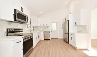 79 Columbus Blvd, Amityville, NY 11701